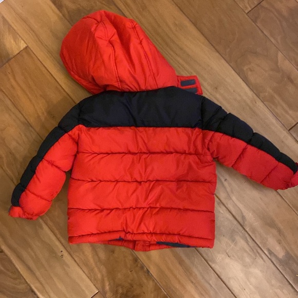 Red and Black 2T Warm winter coat. - Picture 4 of 5